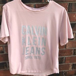 Pink Calvin Klein T-shirt